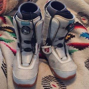 Flow Snowboarding Boots size 9.5